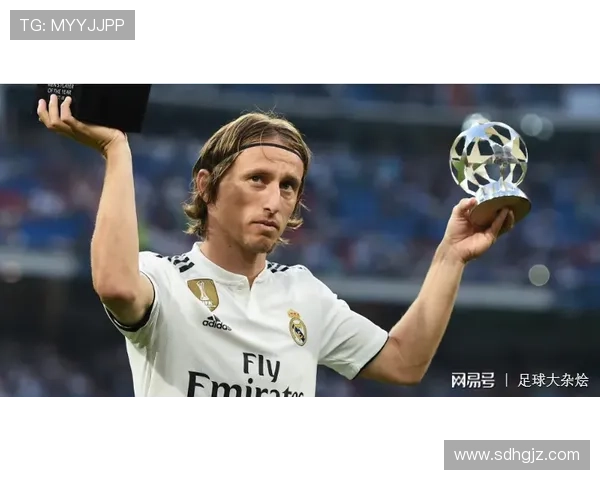 足球明星卡特的传奇故事与成就揭秘