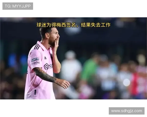 足球明星吃人视频合集揭秘球场背后的奇闻趣事与精彩瞬间