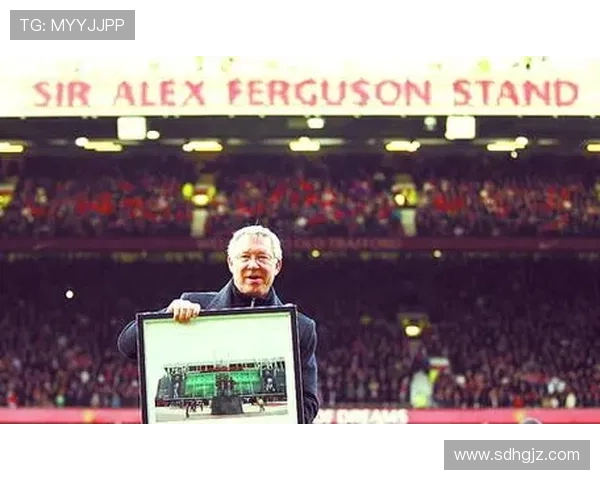 足球明星告别时刻珍贵瞬间回顾与感人图片合集