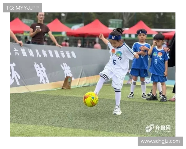 足球明星喜羊羊携手小朋友共创快乐足球梦想之旅