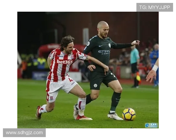 足球明星因跟腱撕裂遭遇职业生涯重大挑战的背后故事